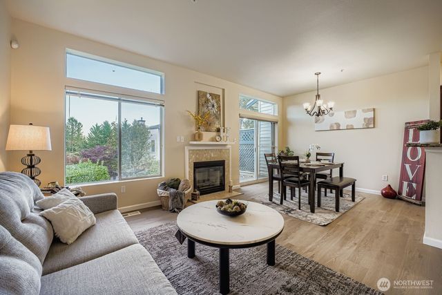 2132 NW Pacific Yew Place, Issaquah, WA 98027