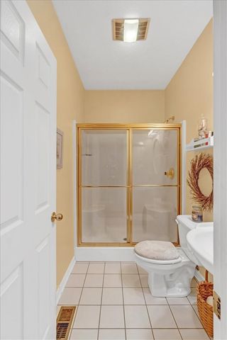 37 La Costa Drive, Holiday Island, AR 72631