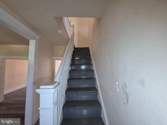 2817 PRESBURY ST, Baltimore, MD 21216