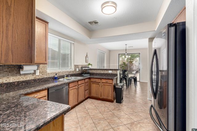 25695 W CROWN KING Road, Buckeye, AZ 85326