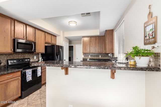 25695 W CROWN KING Road, Buckeye, AZ 85326