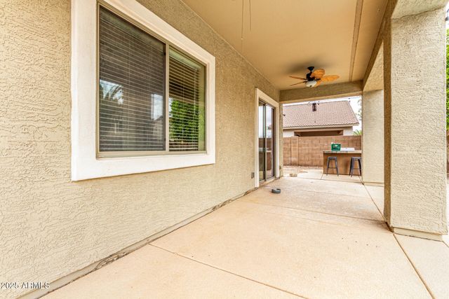 25695 W CROWN KING Road, Buckeye, AZ 85326