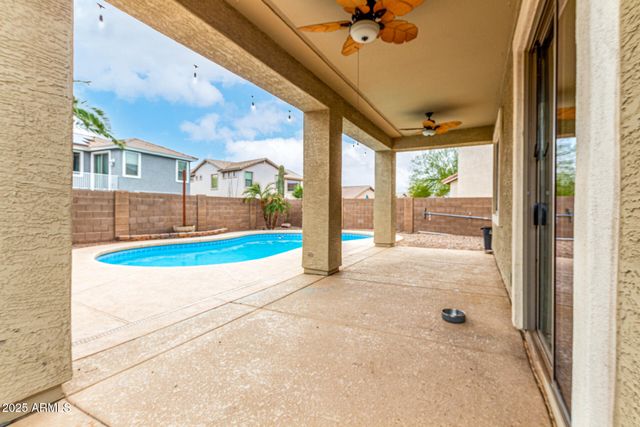 25695 W CROWN KING Road, Buckeye, AZ 85326