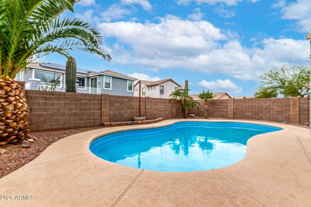 25695 W CROWN KING Road, Buckeye, AZ 85326