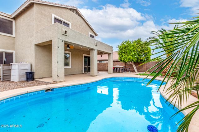 25695 W CROWN KING Road, Buckeye, AZ 85326