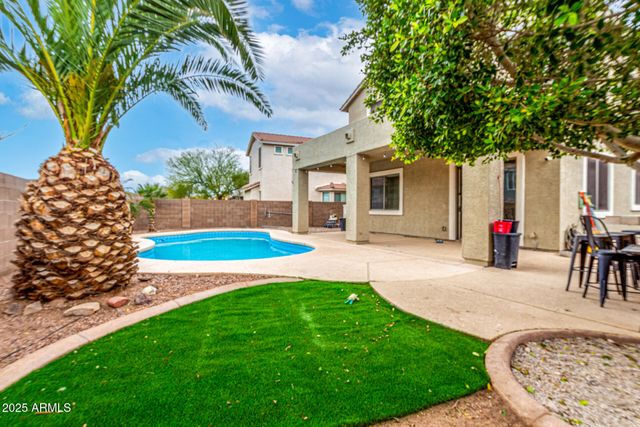 25695 W CROWN KING Road, Buckeye, AZ 85326