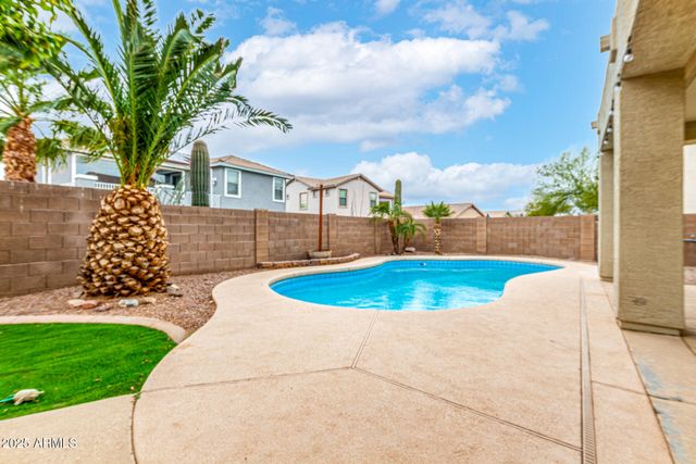 25695 W CROWN KING Road, Buckeye, AZ 85326
