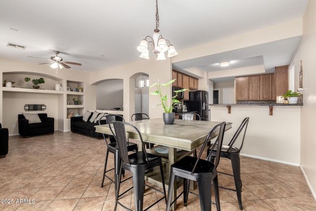 25695 W CROWN KING Road, Buckeye, AZ 85326