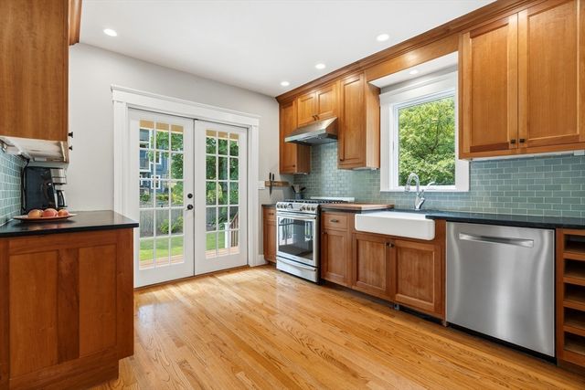 8 Mendum St, Boston, MA 02131