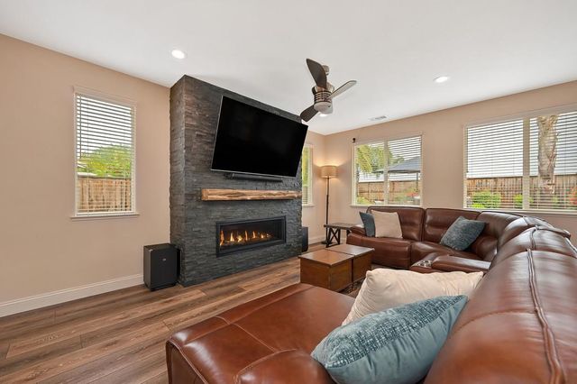 4248 Brick Mason Cir, Roseville, CA 95747