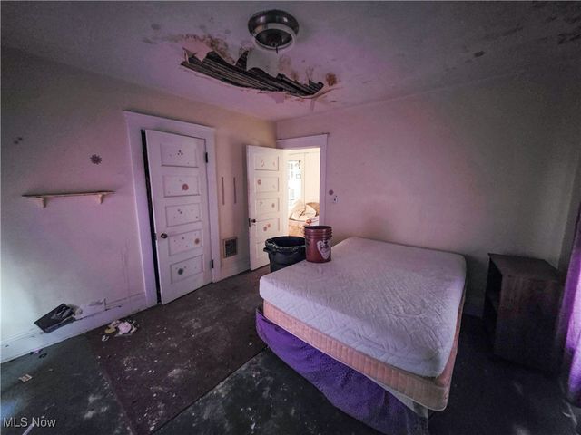 3767 E 71st Street, Cleveland, OH 44105