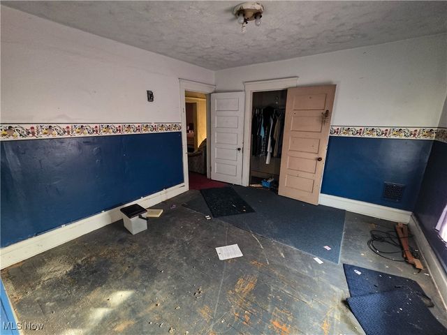 3767 E 71st Street, Cleveland, OH 44105