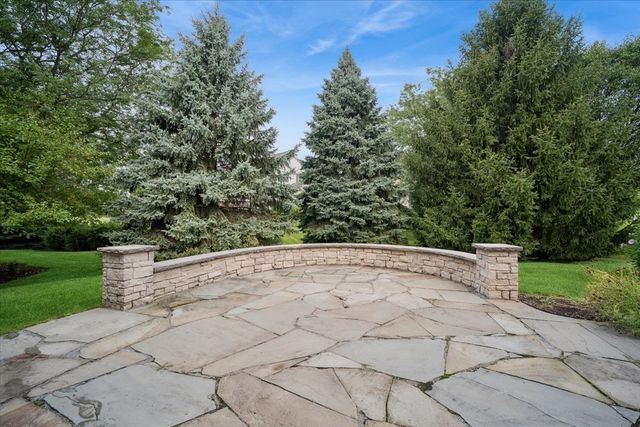 216 Larsdotter Lane, Geneva, IL 60134