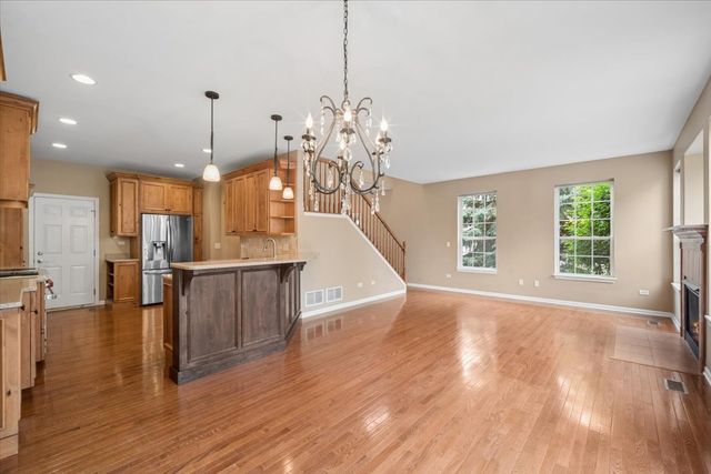 216 Larsdotter Lane, Geneva, IL 60134