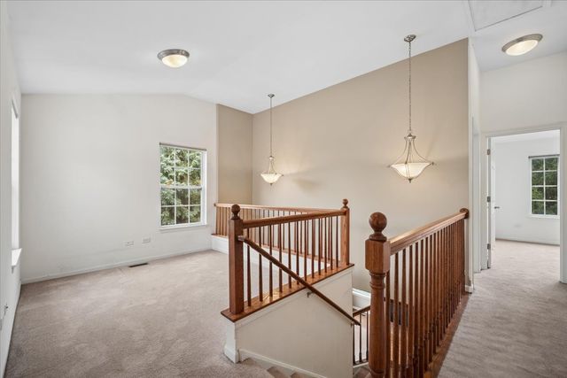 216 Larsdotter Lane, Geneva, IL 60134