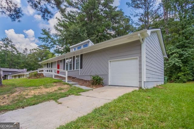2466 Fairway Circle SW, Atlanta, GA 30331