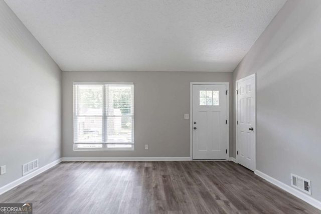 2466 Fairway Circle SW, Atlanta, GA 30331