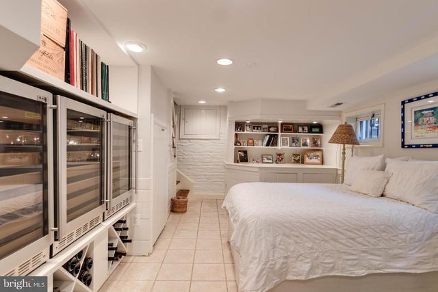 307 N SAINT ASAPH ST, Alexandria, VA 22314