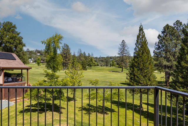 11594 Redwing Ct, Penn Valley, CA 95946
