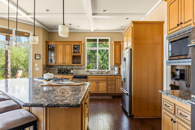 11594 Redwing Ct, Penn Valley, CA 95946