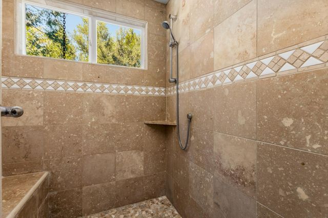 11594 Redwing Ct, Penn Valley, CA 95946