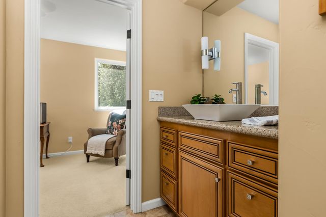 11594 Redwing Ct, Penn Valley, CA 95946