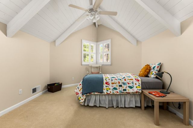 11594 Redwing Ct, Penn Valley, CA 95946