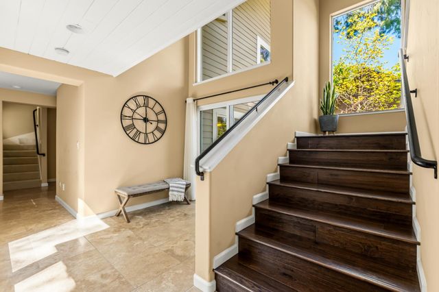 11594 Redwing Ct, Penn Valley, CA 95946