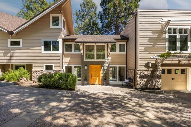 11594 Redwing Ct, Penn Valley, CA 95946