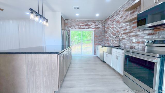 116401 S 4299 Road, Porum, OK 74455