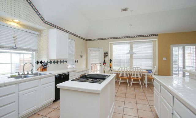 20206 Treetop Lane, Spring, TX 77388