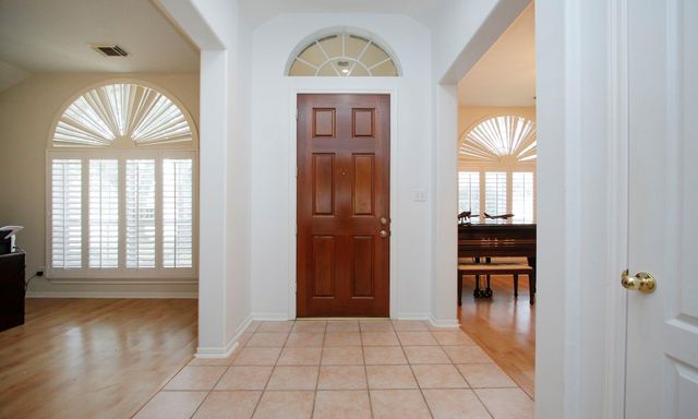 20206 Treetop Lane, Spring, TX 77388