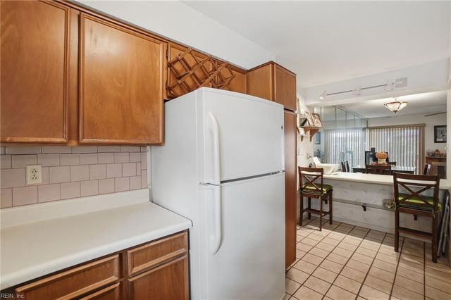 1310 Linkhorn CIR, Virginia Beach, VA 23451