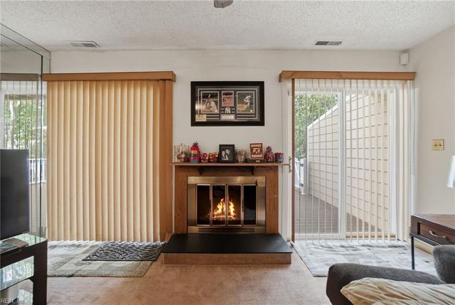 1310 Linkhorn CIR, Virginia Beach, VA 23451