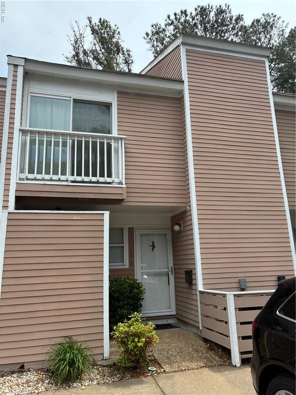 1310 Linkhorn CIR, Virginia Beach, VA 23451