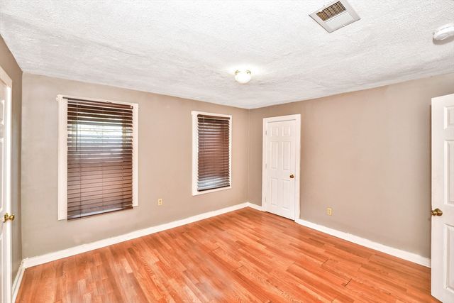 10 Milton St 2, Brockton, MA 02301