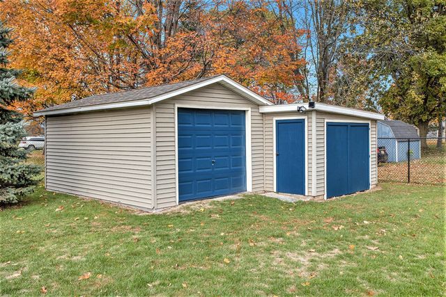 751 Oak Street, Athens, MI 49011