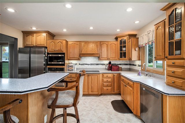 751 Oak Street, Athens, MI 49011