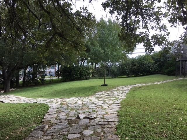 1514 Parker LN 107, Austin, TX 78741