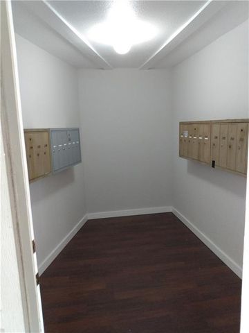 1514 Parker LN 107, Austin, TX 78741