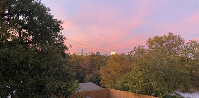 1514 Parker LN 107, Austin, TX 78741