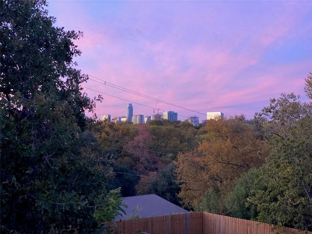 1514 Parker LN 107, Austin, TX 78741