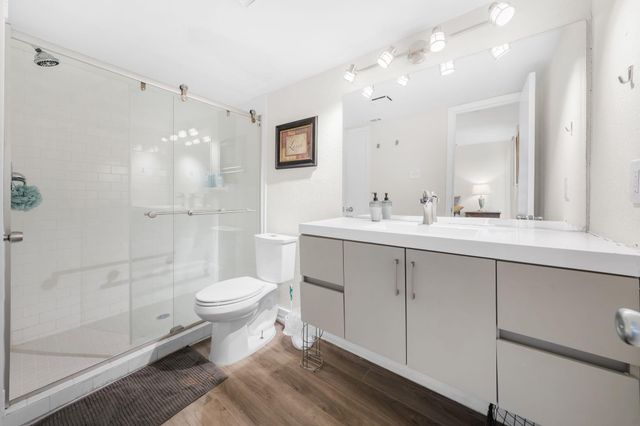 1514 Parker LN 107, Austin, TX 78741