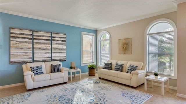 321 LAS FUENTES DRIVE, Kissimmee, FL 34746