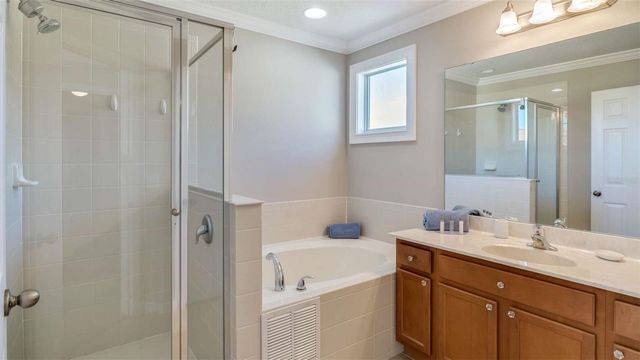 321 LAS FUENTES DRIVE, Kissimmee, FL 34746