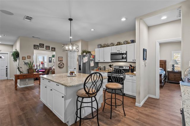 8045 County Road 1200, Grandview, TX 76050
