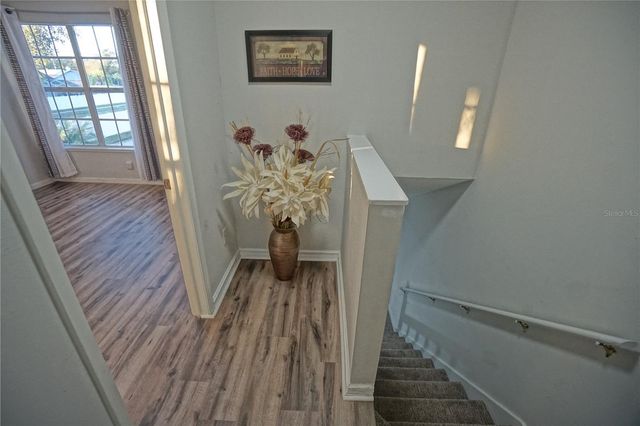 6924 LAKEVIEW COURT, Tampa, FL 33634