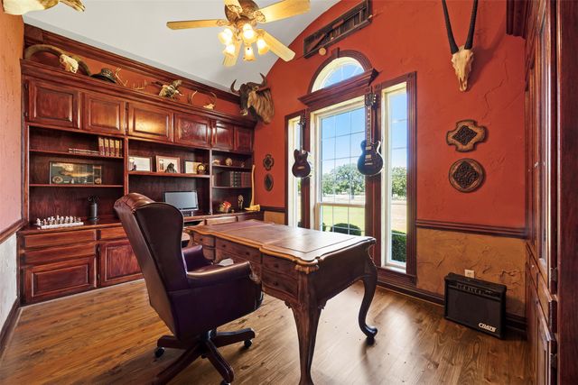 904 Conveyor Drive, Joshua, TX 76058