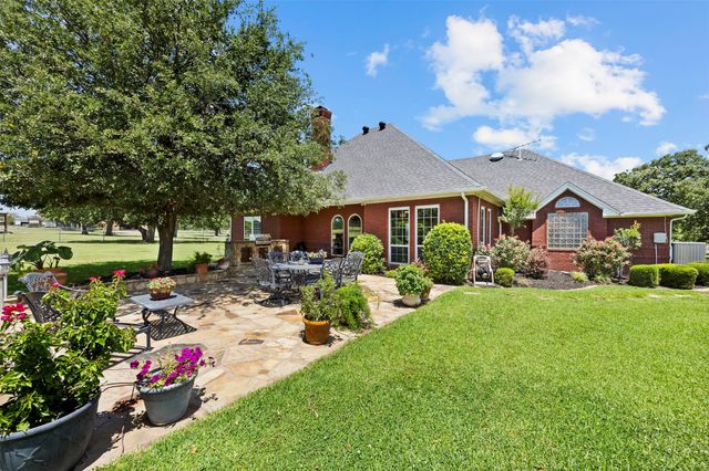 904 Conveyor Drive, Joshua, TX 76058