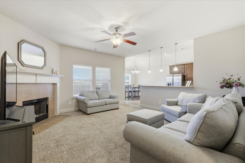 115 Blue Quail Road, Red Oak, TX 75154